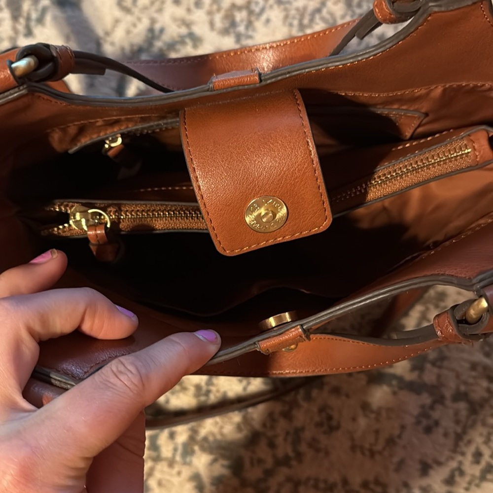 Bucket Bag - Picture 2 of 5